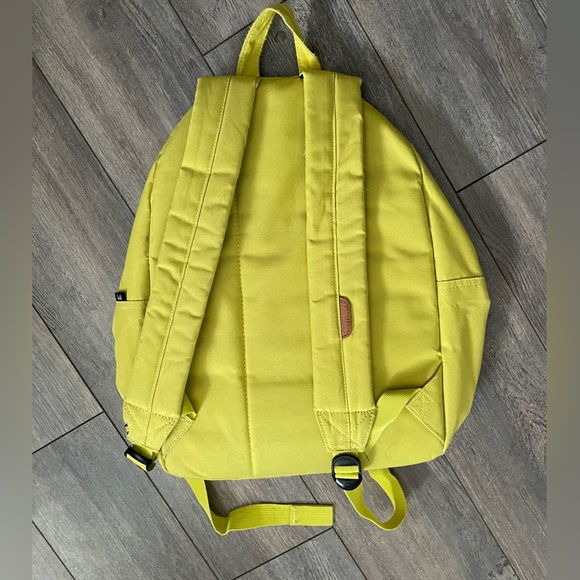Yellow Herschel backpack - Picture 2 of 4